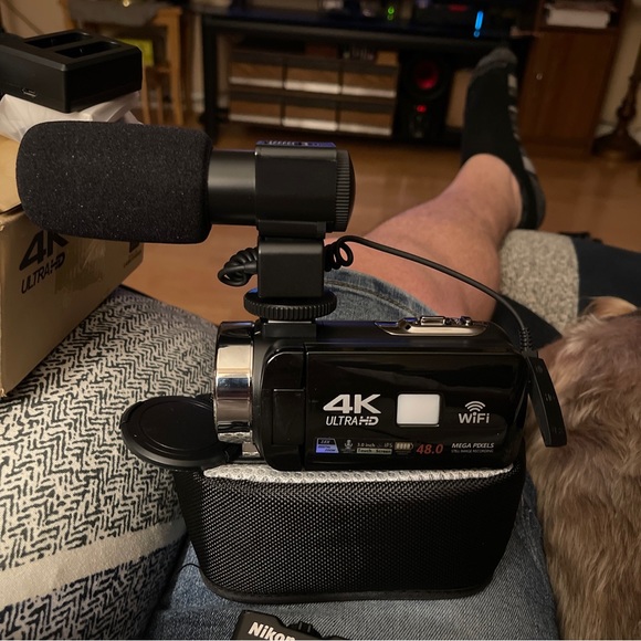 DVC digital video camcorder 4K with all the attachments - Picture 7 of 16